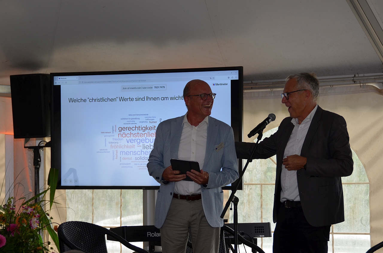 Die Kirchenratspräsidenten Pascal M. Gregor, der Römisch-Katholischen Kirche im Aargau und Christoph Weber-Berg der Reformierten Landeskirche Aargau